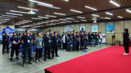 Middle And Senior Managers Have Communication Training in Rhino