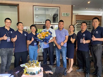 Rhinos Give Key Employees Special Birthday Rituals